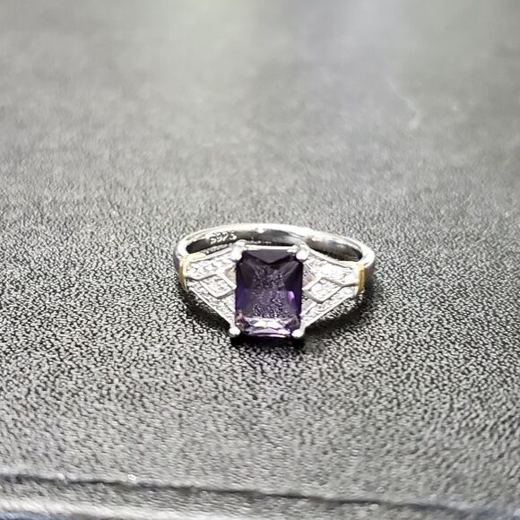 Sterling silver with gold purple rhinestone ring size 8 - Picture 4 of 9